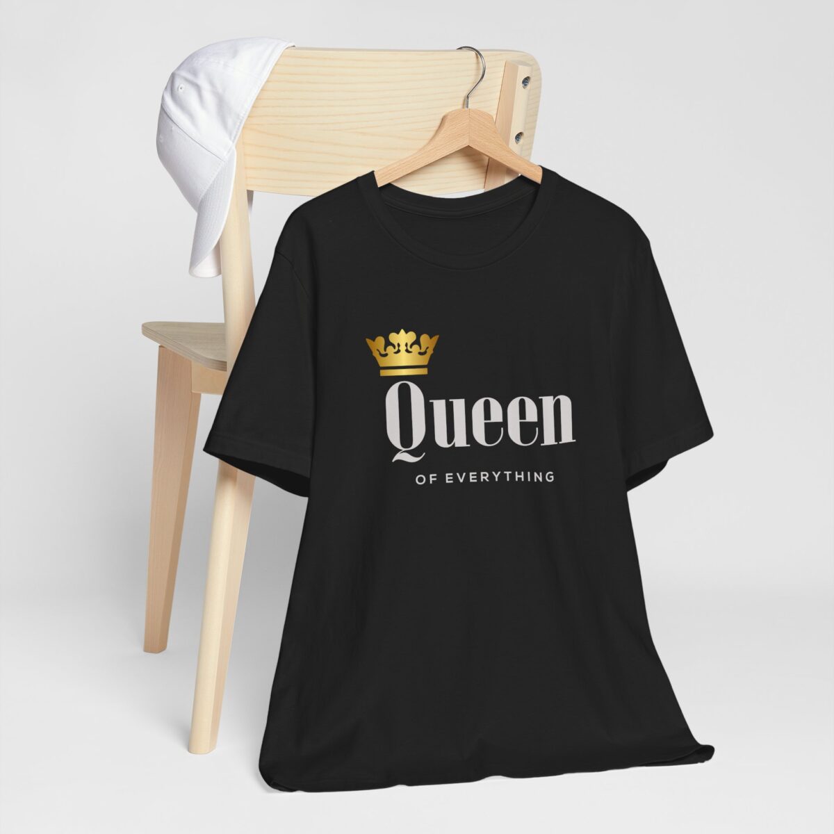 Queen of Everything T-Shirt - Funny Couples Valentines Day Shirt - Unisex Romantic Tee for Her - Matching Couple Gift Shirt